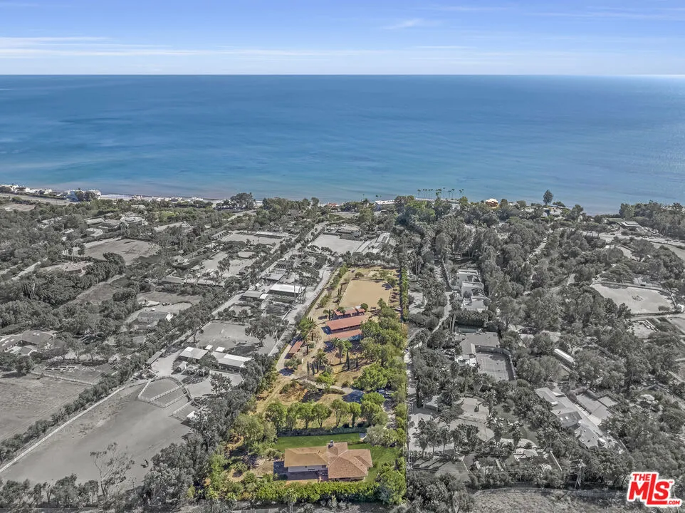27349 Pacific Coast Highway, Malibu, California 90265, 5 Bedrooms Bedrooms, ,4 BathroomsBathrooms,Residential,For Sale,Pacific Coast,24456614
