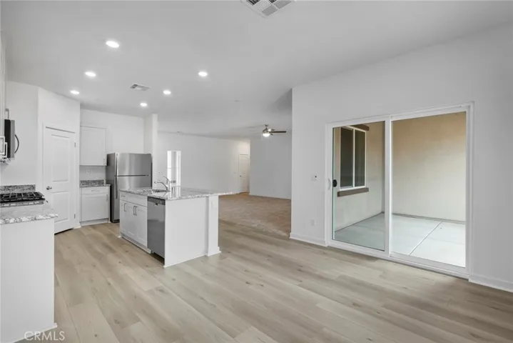 12362 Craven Way, Victorville, California 92392