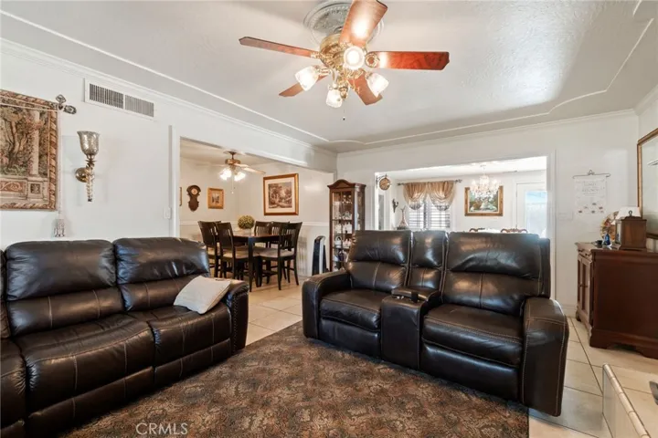 4422 N Haslam Avenue, Fresno, California 93722