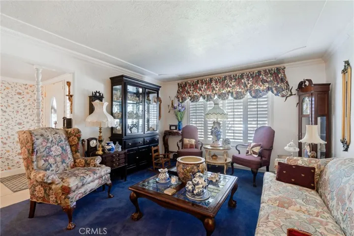 4422 N Haslam Avenue, Fresno, California 93722