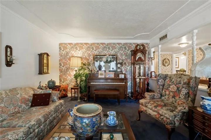4422 N Haslam Avenue, Fresno, California 93722