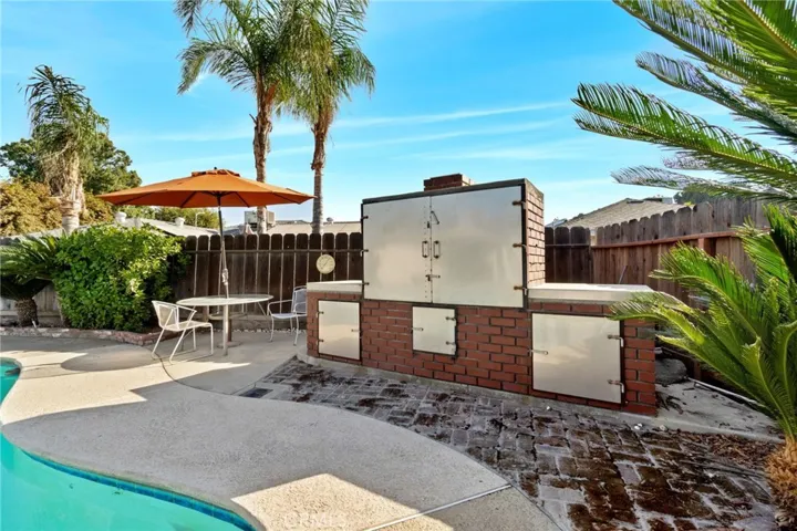 4422 N Haslam Avenue, Fresno, California 93722