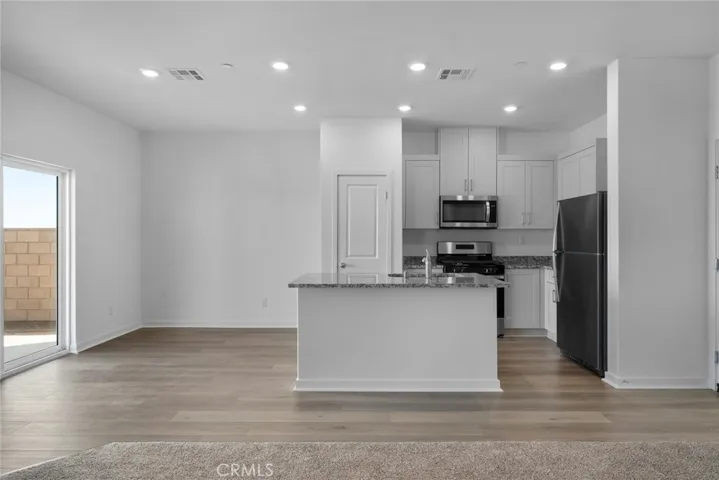 12215 Del Sur Street, Victorville, California 92392