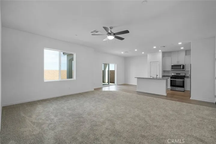 12215 Del Sur Street, Victorville, California 92392