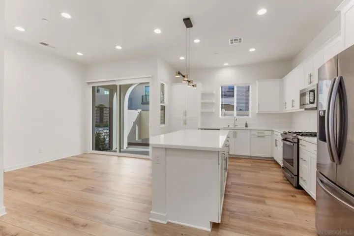 581 Townsend Way, San Marcos, California 92078