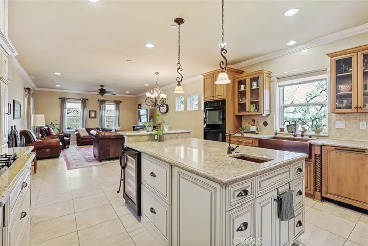 10460 Portal Road, Atascadero, California 93422