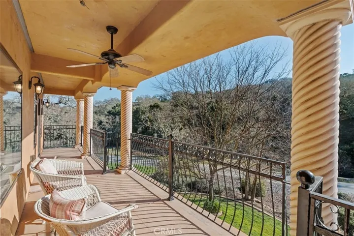 10460 Portal Road, Atascadero, California 93422