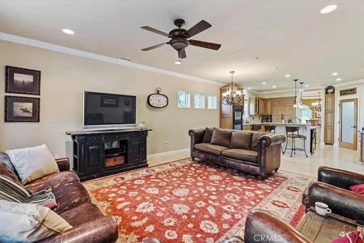 10460 Portal Road, Atascadero, California 93422