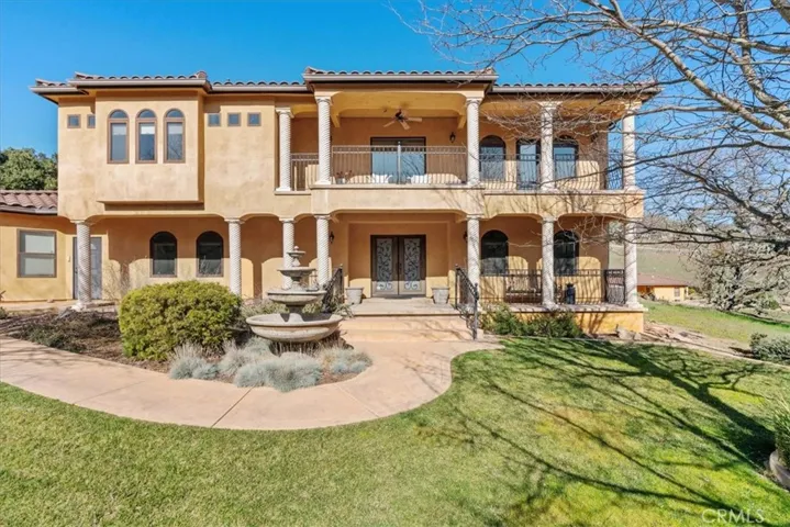 10460 Portal Road, Atascadero, California 93422