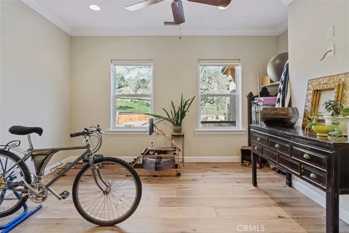 10460 Portal Road, Atascadero, California 93422