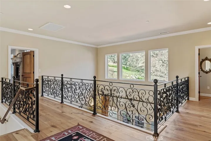 10460 Portal Road, Atascadero, California 93422