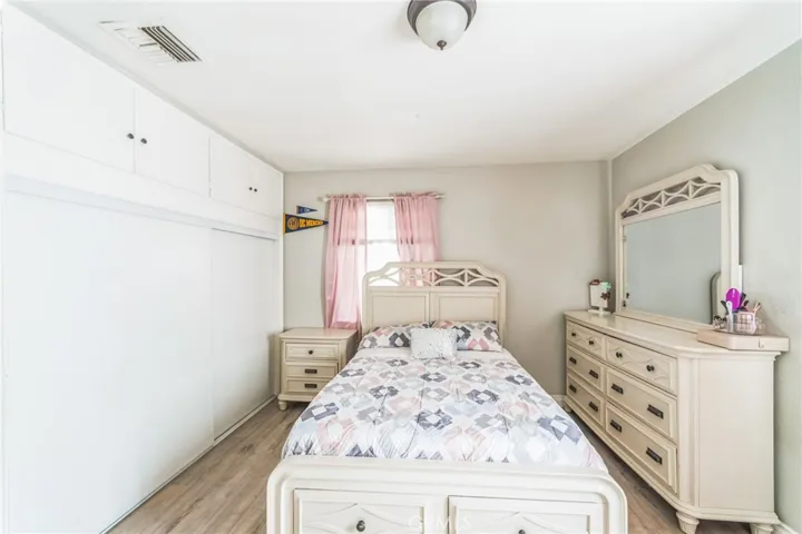 6082 Stearns Street, Riverside, California 92504