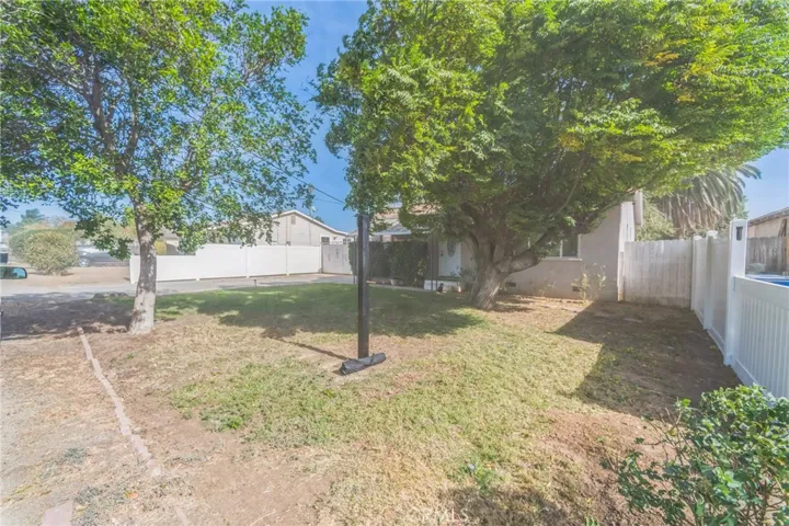 6082 Stearns Street, Riverside, California 92504