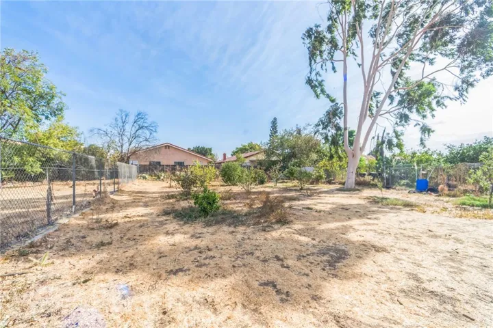 6082 Stearns Street, Riverside, California 92504