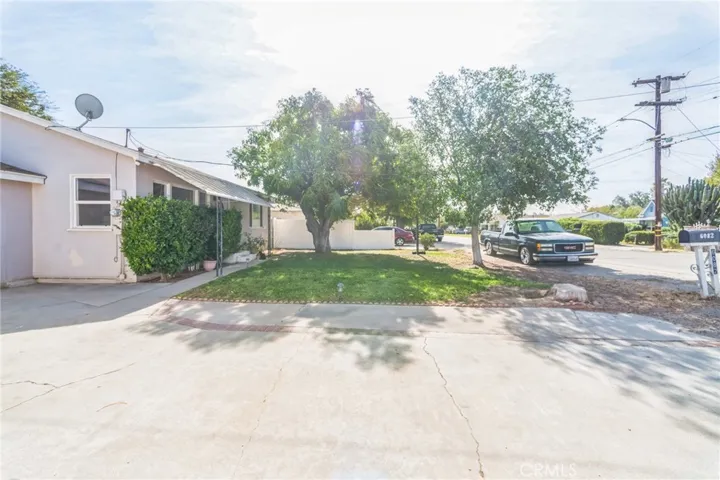 6082 Stearns Street, Riverside, California 92504