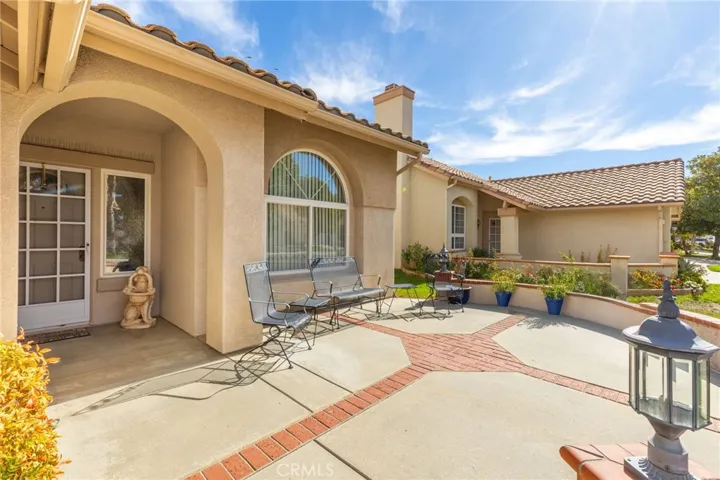Front patio area.
