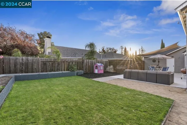 22 Korbel Ct, Oakley, California 94561