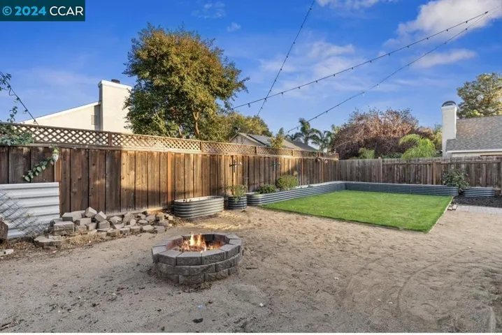 22 Korbel Ct, Oakley, California 94561