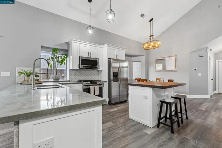 22 Korbel Ct, Oakley, California 94561