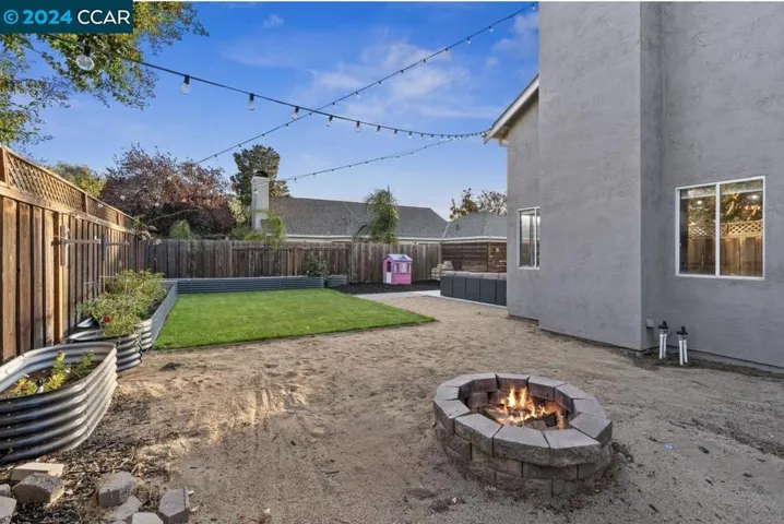 22 Korbel Ct, Oakley, California 94561