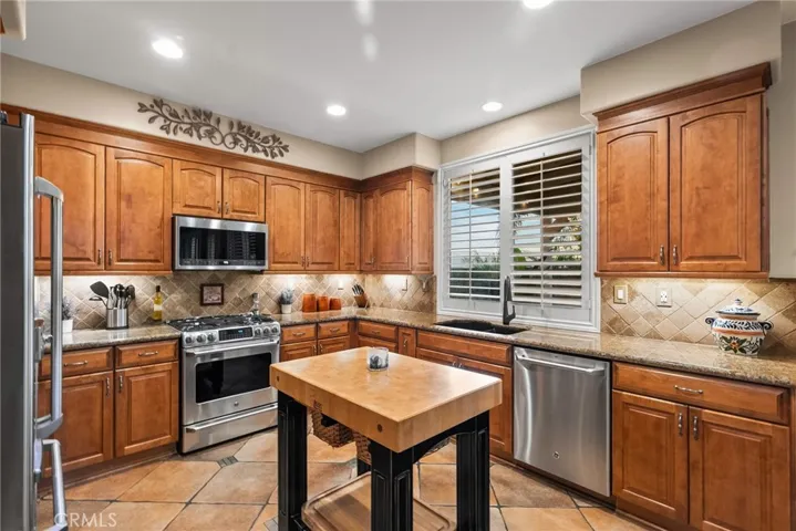 27711 Meraweather Place, Valencia, California 91354