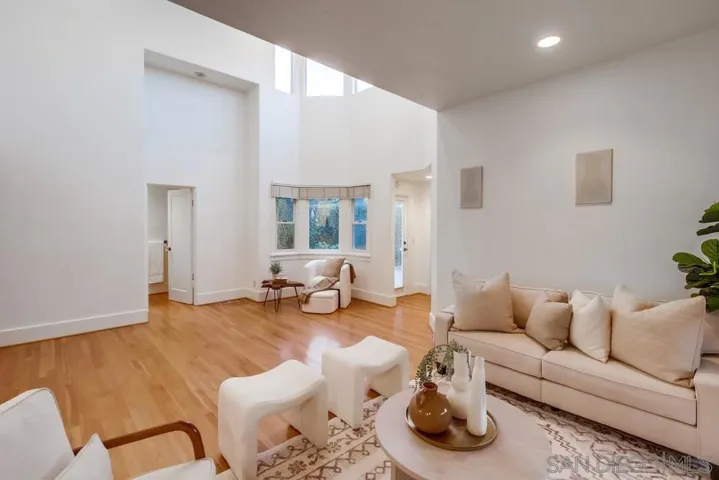 4348 Ampudia St, San Diego, California 92103