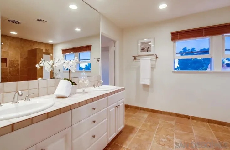 4348 Ampudia St, San Diego, California 92103