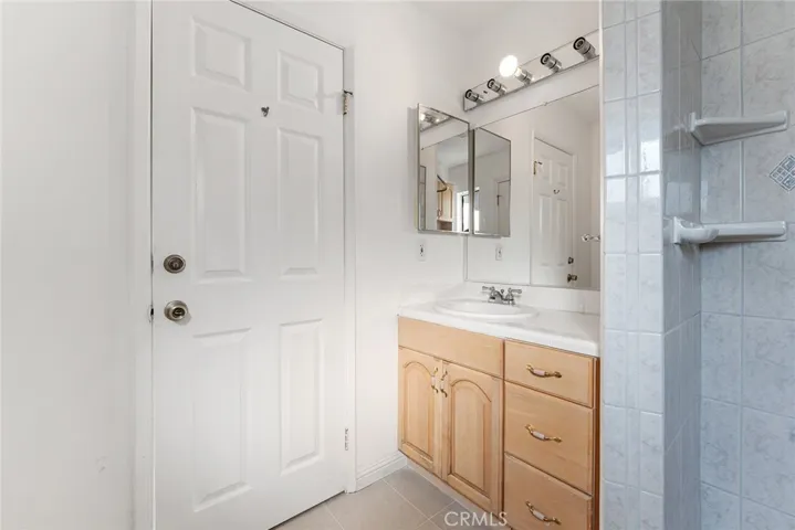 6433 Franrivers Avenue, West Hills, California 91307