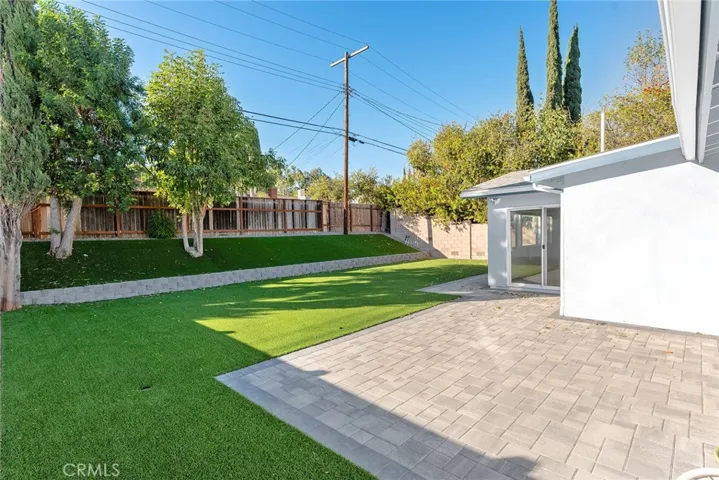 6433 Franrivers Avenue, West Hills, California 91307