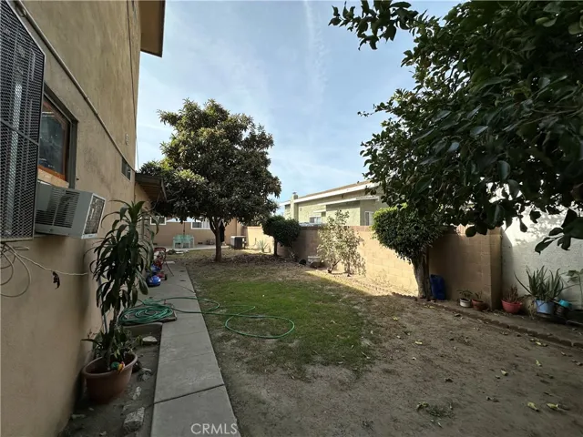 2807 Clarendon Avenue, Huntington Park, California 90255