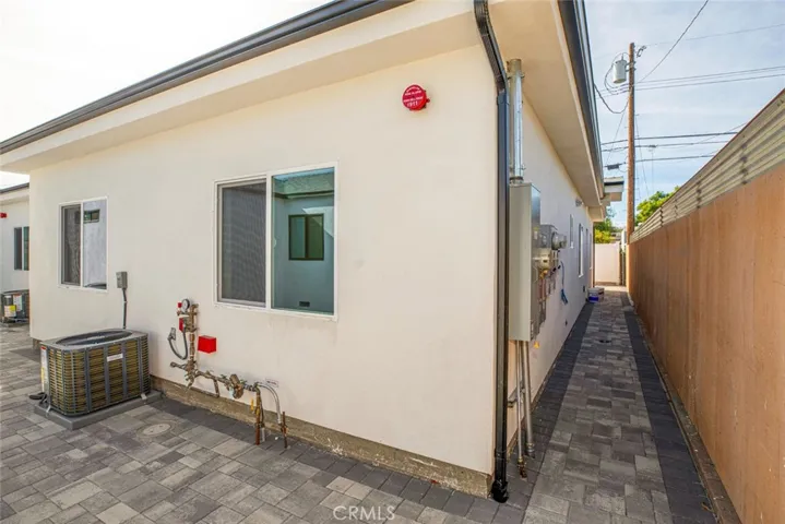 2031 N Frederic Street, Burbank, California 91504