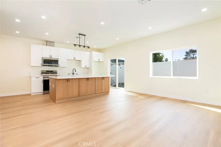 2031 N Frederic Street, Burbank, California 91504