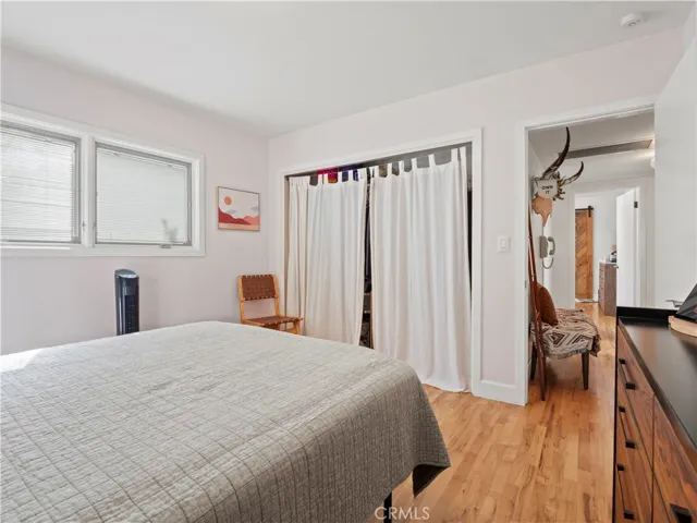 25105 Highspring Avenue, Newhall, California 91321