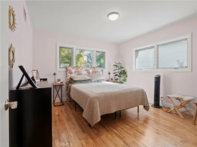 25105 Highspring Avenue, Newhall, California 91321