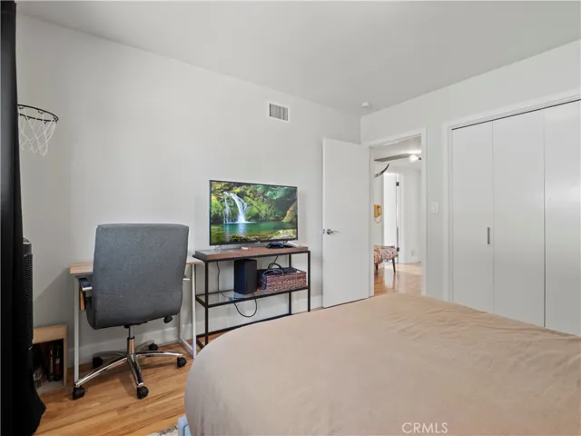 25105 Highspring Avenue, Newhall, California 91321