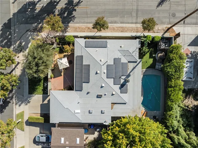 25105 Highspring Avenue, Newhall, California 91321