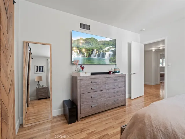 25105 Highspring Avenue, Newhall, California 91321
