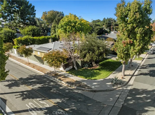 25105 Highspring Avenue, Newhall, California 91321
