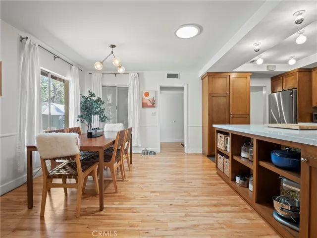 25105 Highspring Avenue, Newhall, California 91321