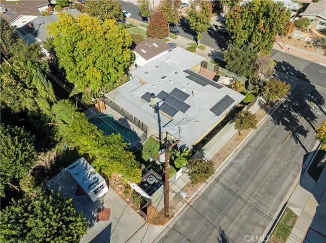 25105 Highspring Avenue, Newhall, California 91321
