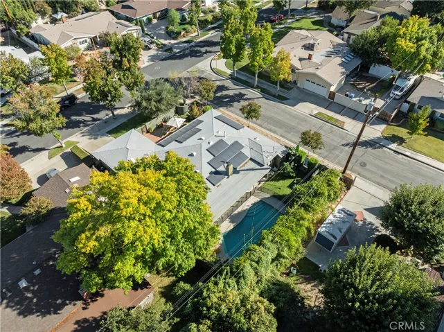 25105 Highspring Avenue, Newhall, California 91321