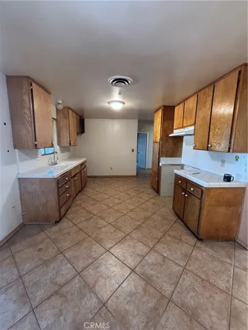 15282 Live Oak Street, Hesperia, California 92345