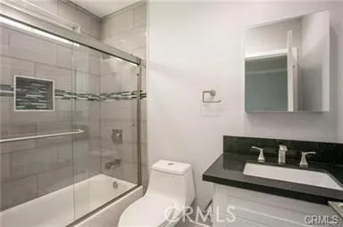 622 W 85th Street 1/2, Los Angeles, California 90044