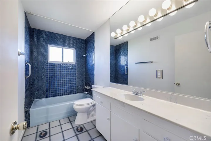 2803 E Jackson Avenue, Orange, California 92867