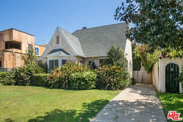 1342 Woodruff Avenue, Los Angeles, California 90024