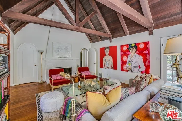1342 Woodruff Avenue, Los Angeles, California 90024
