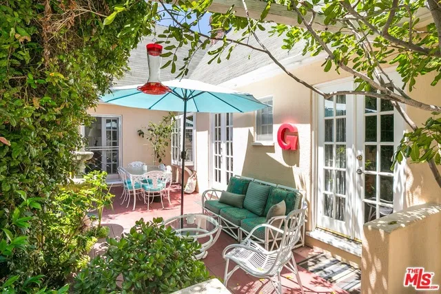 1342 Woodruff Avenue, Los Angeles, California 90024