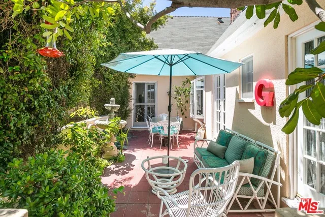 1342 Woodruff Avenue, Los Angeles, California 90024