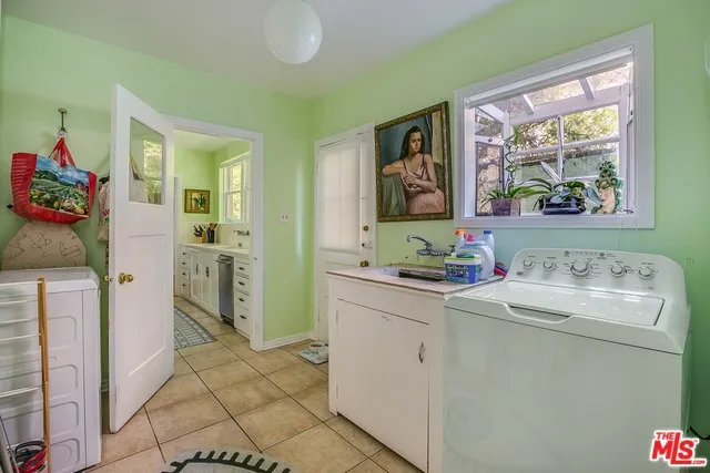 1342 Woodruff Avenue, Los Angeles, California 90024