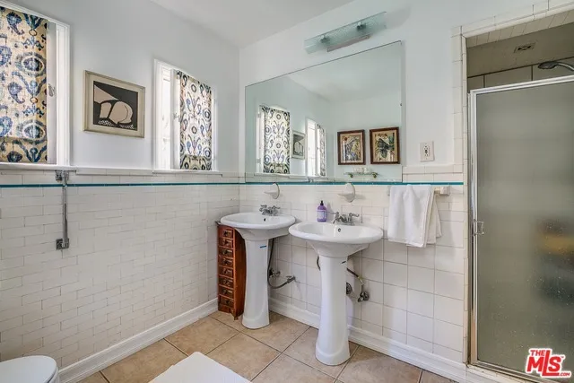 1342 Woodruff Avenue, Los Angeles, California 90024